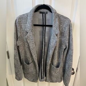 Black Tape Lightweight Knit Open Plaid Blazer